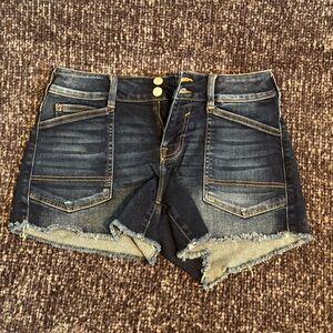 26 Vigoss Denim Frayed Hem Women Shorts